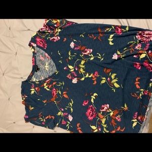 Short sleeve floral tee